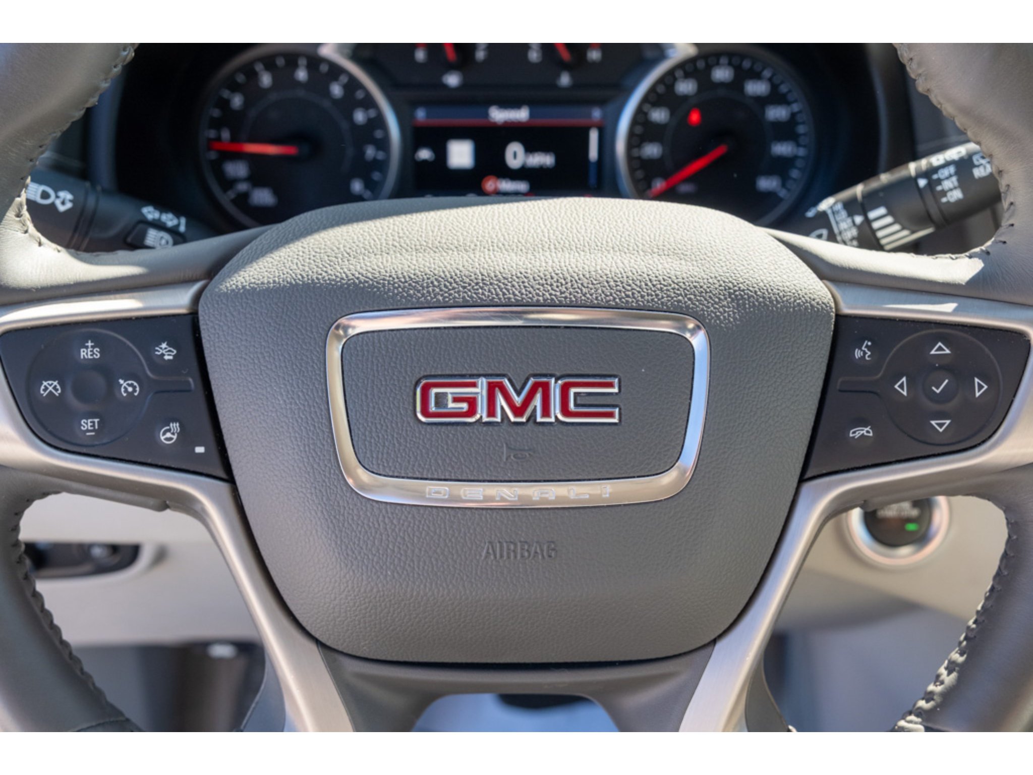 Used 2019 GMC Terrain Denali w/ Advanced Safety Package FWD image 17