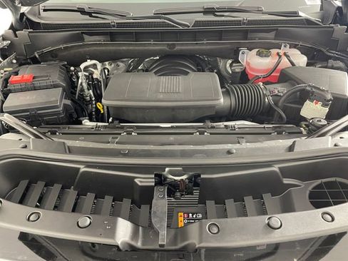 New 2026 GMC Yukon XL AT4 w/ AT4 Premium Package AWD/4WD image 18
