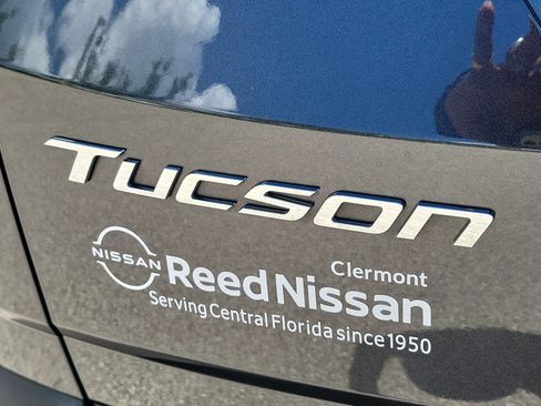 Used 2023 Hyundai Tucson SE FWD image 12
