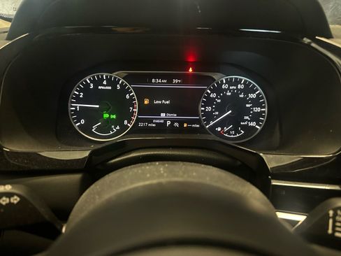 Certified 2025 Nissan Pathfinder SV image 6