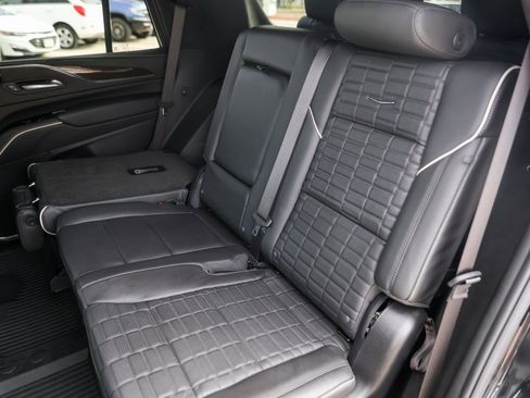 Used 2024 Cadillac Escalade Premium Luxury Platinum image 25