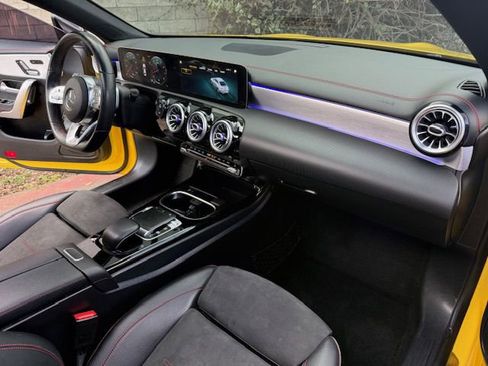 Used 2020 Mercedes-Benz CLA 250 image 12