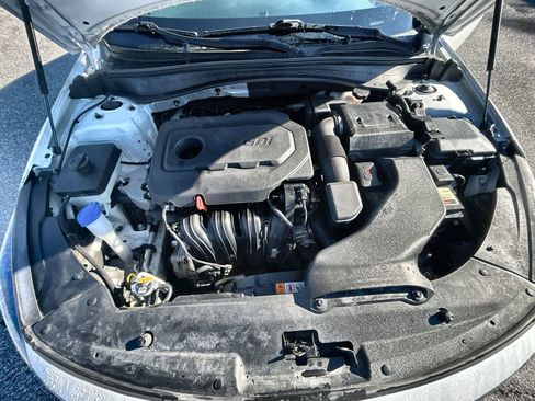 Used 2020 Kia Optima LX image 28