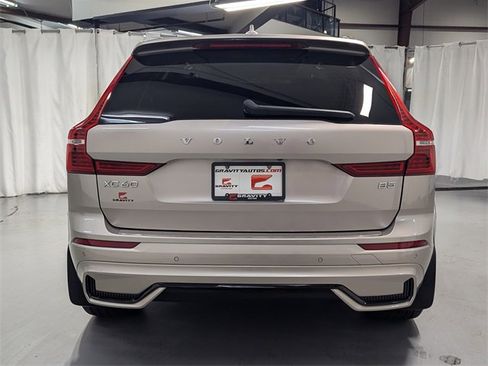 Used 2023 Volvo XC60 B5 Ultimate w/ Climate Package image 25