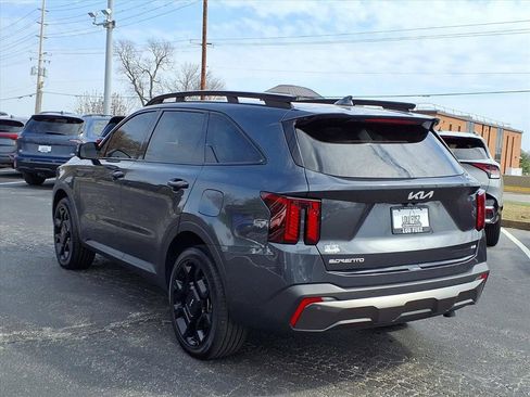 Used 2024 Kia Sorento SX image 2