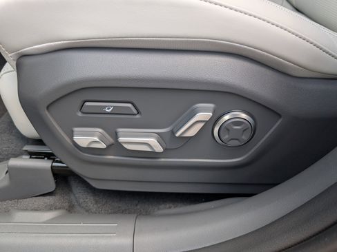 New 2025 Hyundai Santa Fe Calligraphy image 16