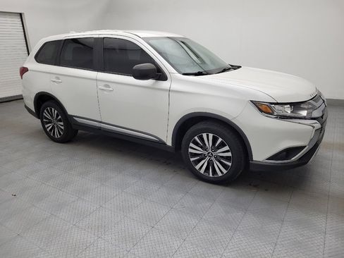 Used 2019 Mitsubishi Outlander ES image 11