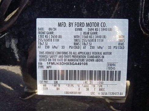 Used 2025 Ford Explorer Active image 39