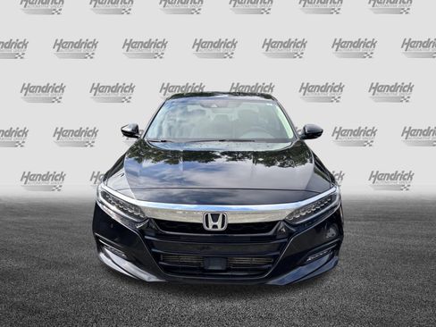 Used 2020 Honda Accord Touring image 3