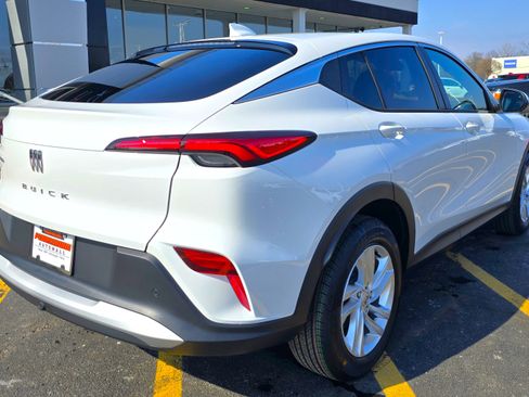 New 2026 Buick Envista Preferred w/ Convenience I Package image 9