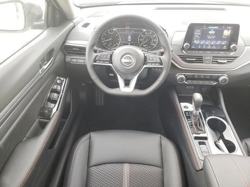New 2025 Nissan Altima 2.5 SR image 16