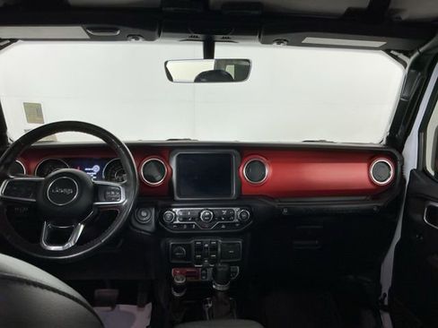 Used 2022 Jeep Wrangler Unlimited Rubicon w/ Cold Weather Group AWD/4WD image 24