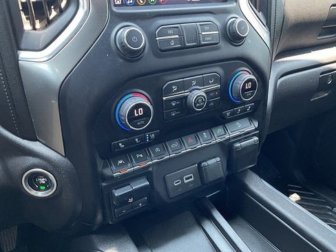 Used 2021 Chevrolet Silverado 1500 LTZ w/ LTZ Premium Package AWD/4WD image 21
