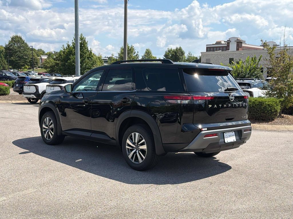 New 2026 Nissan Pathfinder SL AWD/4WD image 5