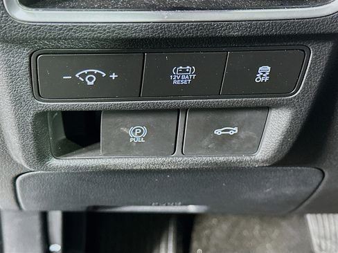 Used 2025 Hyundai Sonata SEL FWD image 17