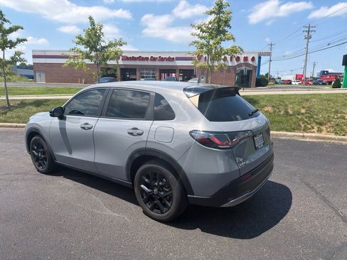 Used 2023 Honda HR-V Sport image 14