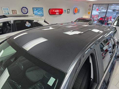 Used 2023 Chevrolet Equinox LT image 14