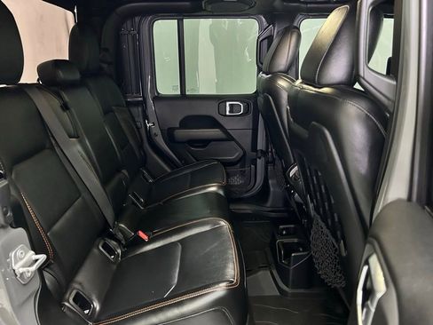 Used 2020 Jeep Gladiator Mojave image 26