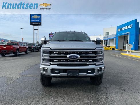 Used 2024 Ford F350 Platinum image 2