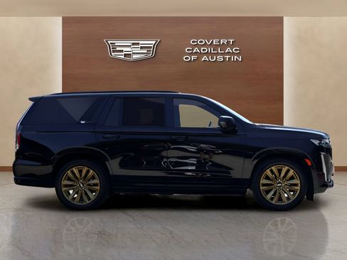Used 2022 Cadillac Escalade Sport Platinum AWD/4WD image 5