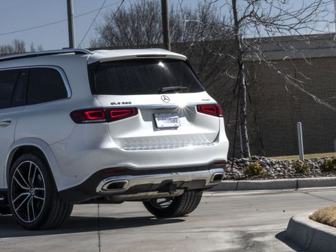 Used 2020 Mercedes-Benz GLS 580 4MATIC image 6