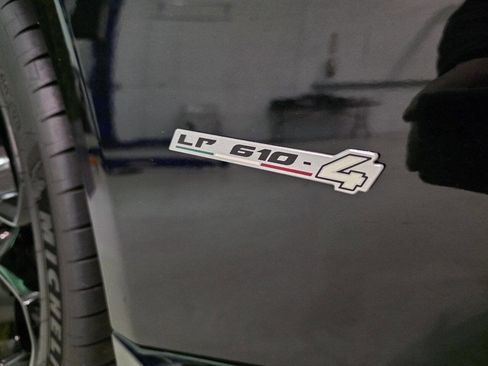 Used 2017 Lamborghini Huracan LP 610-4 Avio image 18