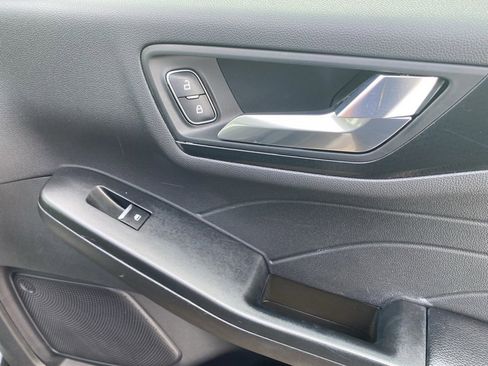 Used 2022 Ford Escape SEL w/ SEL Stealth AWD Package image 12