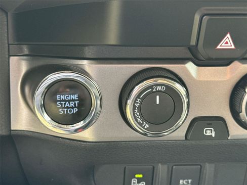 Used 2023 Toyota Tacoma SR5 w/ Technology Package AWD/4WD image 30