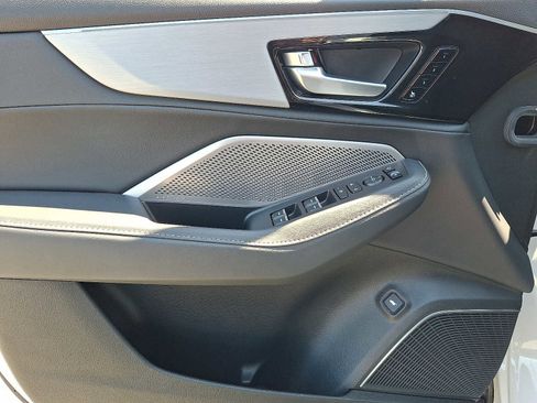 Used 2023 Acura MDX SH-AWD w/ Technology Package image 13