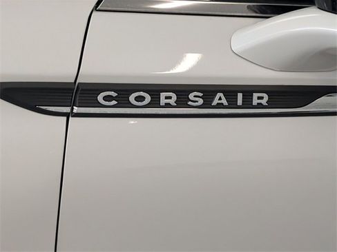 Used 2022 Lincoln Corsair FWD image 5