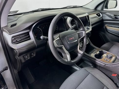 Used 2023 GMC Acadia SLE w/ Driver Convenience Package AWD/4WD image 9