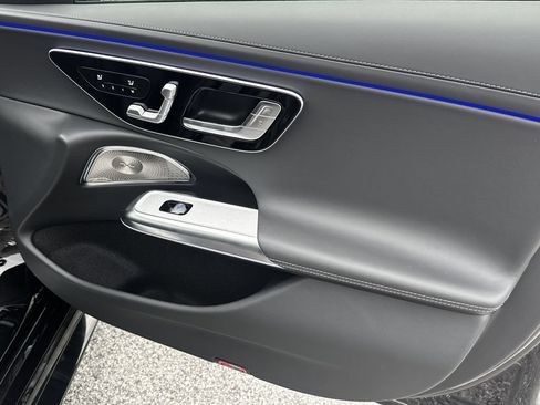 New 2026 Mercedes-Benz E 53 AMG e 4MATIC Wagon image 16