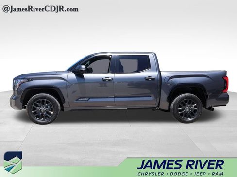 Used 2023 Toyota Tundra Platinum AWD/4WD image 2