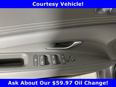 Used 2025 Hyundai Elantra Sport image 11