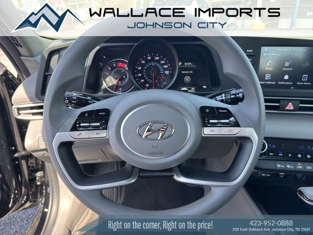 Used 2023 Hyundai Elantra SEL w/ Cargo Package FWD image 27