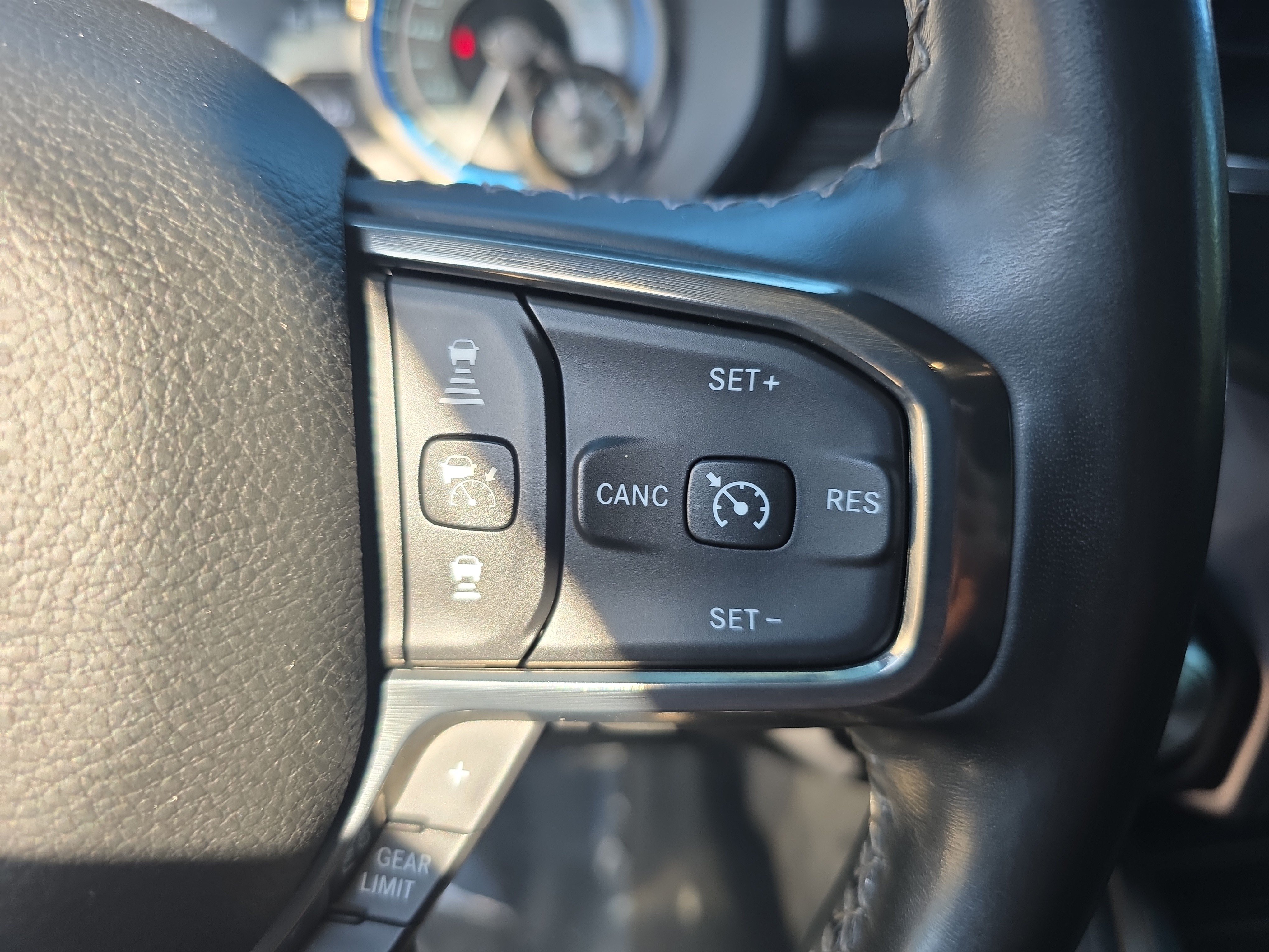 Used 2021 RAM 1500 Limited AWD/4WD image 19