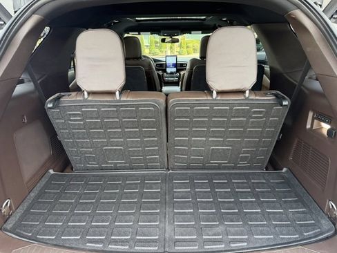 Used 2023 Ford Explorer King Ranch w/ Technology Package image 46