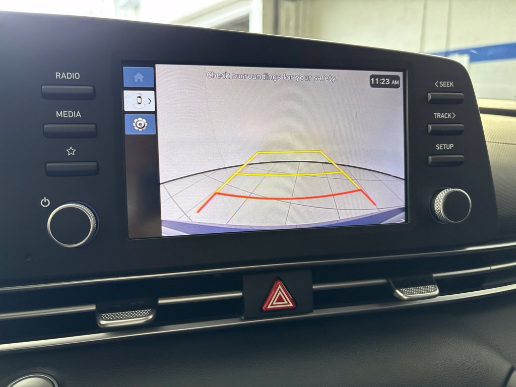 Certified 2025 Hyundai Elantra Hybrid FWD image 29