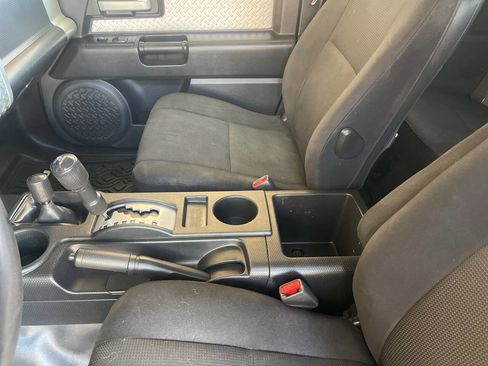 Used 2007 Toyota FJ Cruiser 4WD image 14