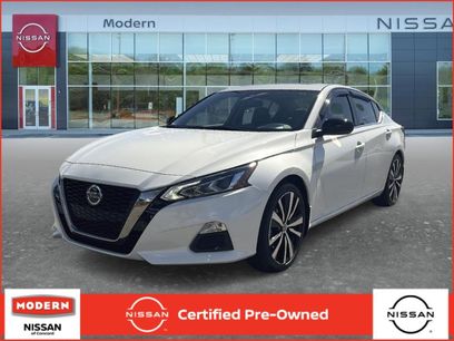 Used 2021 Nissan Altima 2.5 SR w/ SR Premium Package