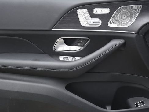 Used 2026 Mercedes-Benz GLS 450 GLS 450 image 27