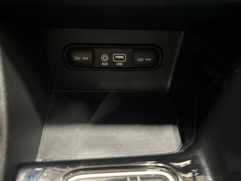 Used 2018 Kia Niro EX w/ EX Touring Graphite Edition FWD image 21