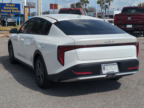 New 2026 Kia K4 FWD image 6
