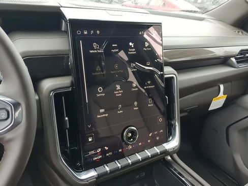 New 2026 GMC Yukon XL Elevation image 30