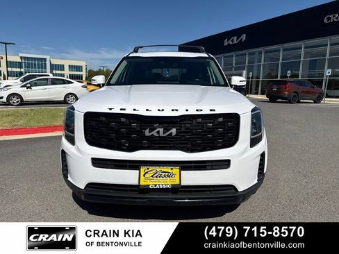 Certified 2022 Kia Telluride EX w/ EX Premium Package AWD/4WD image 17