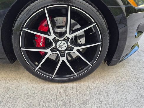 Used 2012 Maserati GranTurismo S RWD image 34