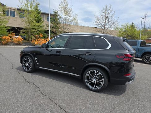 New 2026 BMW X5 xDrive40i w/ Climate Comfort Package AWD/4WD image 6