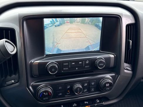 Used 2018 Chevrolet Silverado 1500 LT w/ All Star Edition image 28