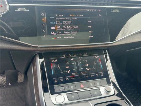 Used 2020 Audi Q8 Premium Plus image 15