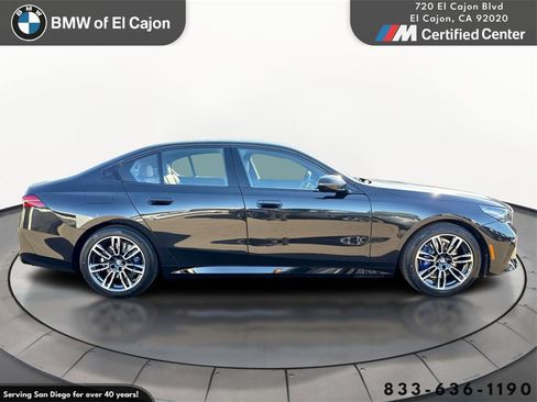 New 2026 BMW 530i xDrive w/ M Sport Package image 4